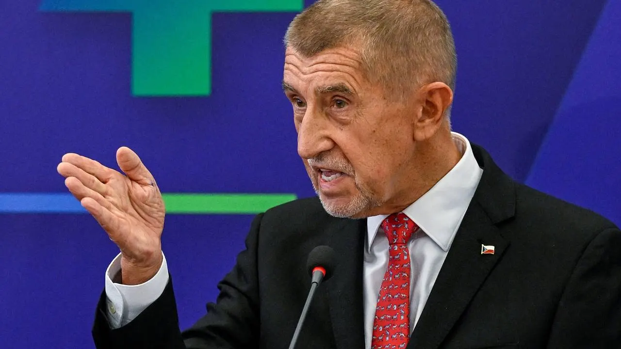 Чехия предупредила граждан о цене отказа от переговоров по Украине
