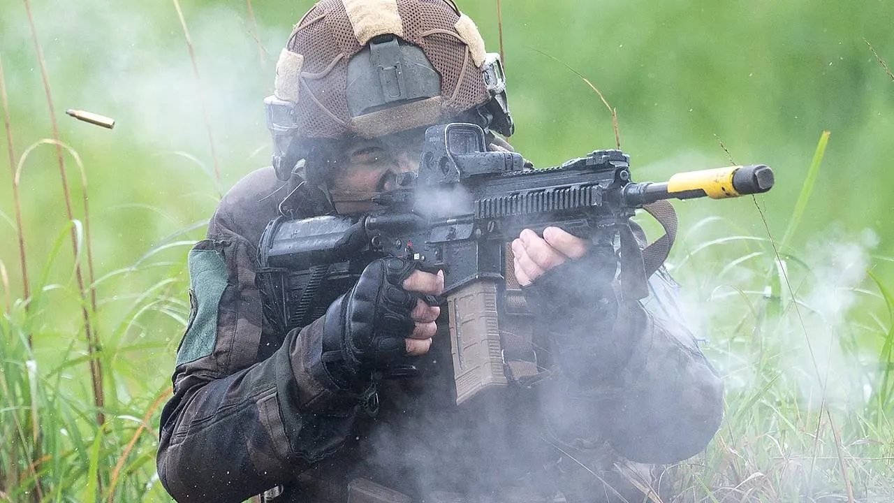 В Париже впервые допустили появление военных ЕС на Украине