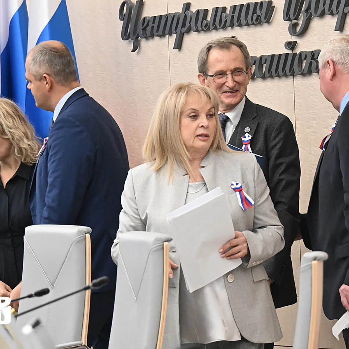 Эсеры на грани прохождения в Госдуму