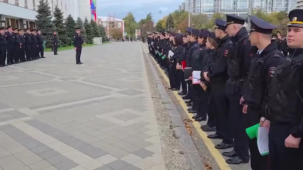 Хеллоуин в Краснодаре: за костюмы увозят в отделы