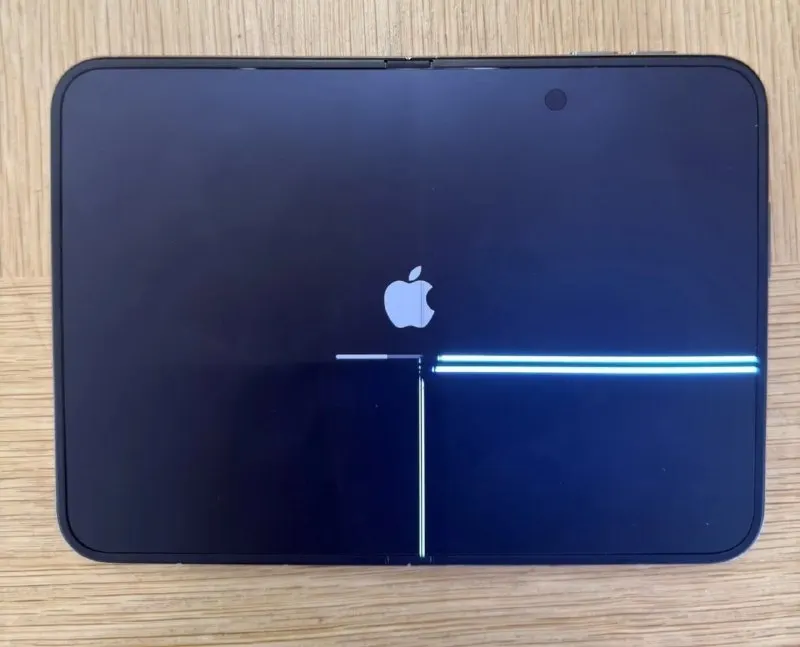 Трещина на экране iPhone Duo появляется после “хруста при раскрытии”